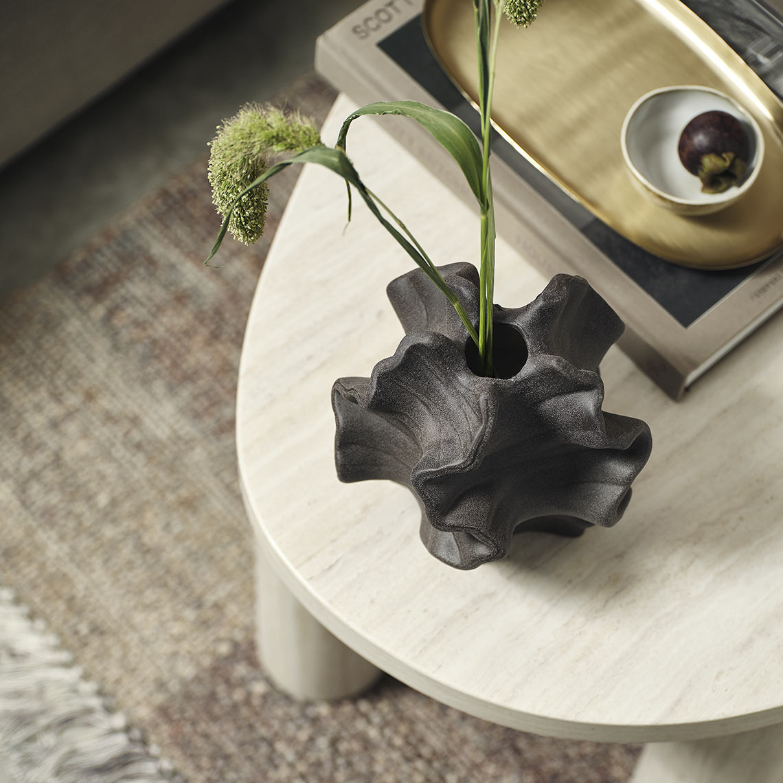 NIELSEN decorative tray, VILHELM vase, VICTOR bowl Vase with artificial flower and tray on coffee table