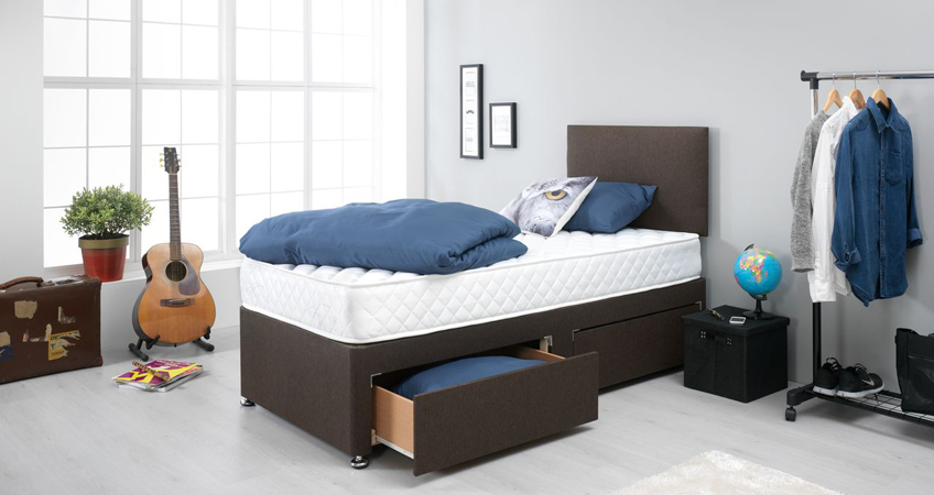 The benefits of having a headboard The benefits of having a headboard